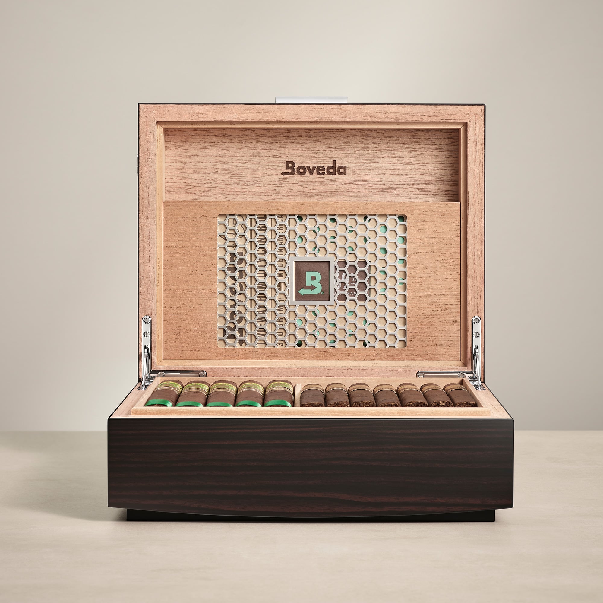 Boveda-Humidor-With-Cigars-1